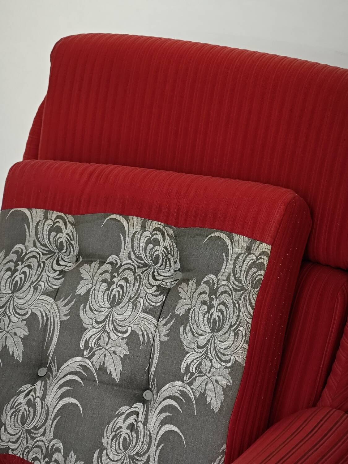 Paire de fauteuils rouge Atlantis Space Age République Tchèque 1970