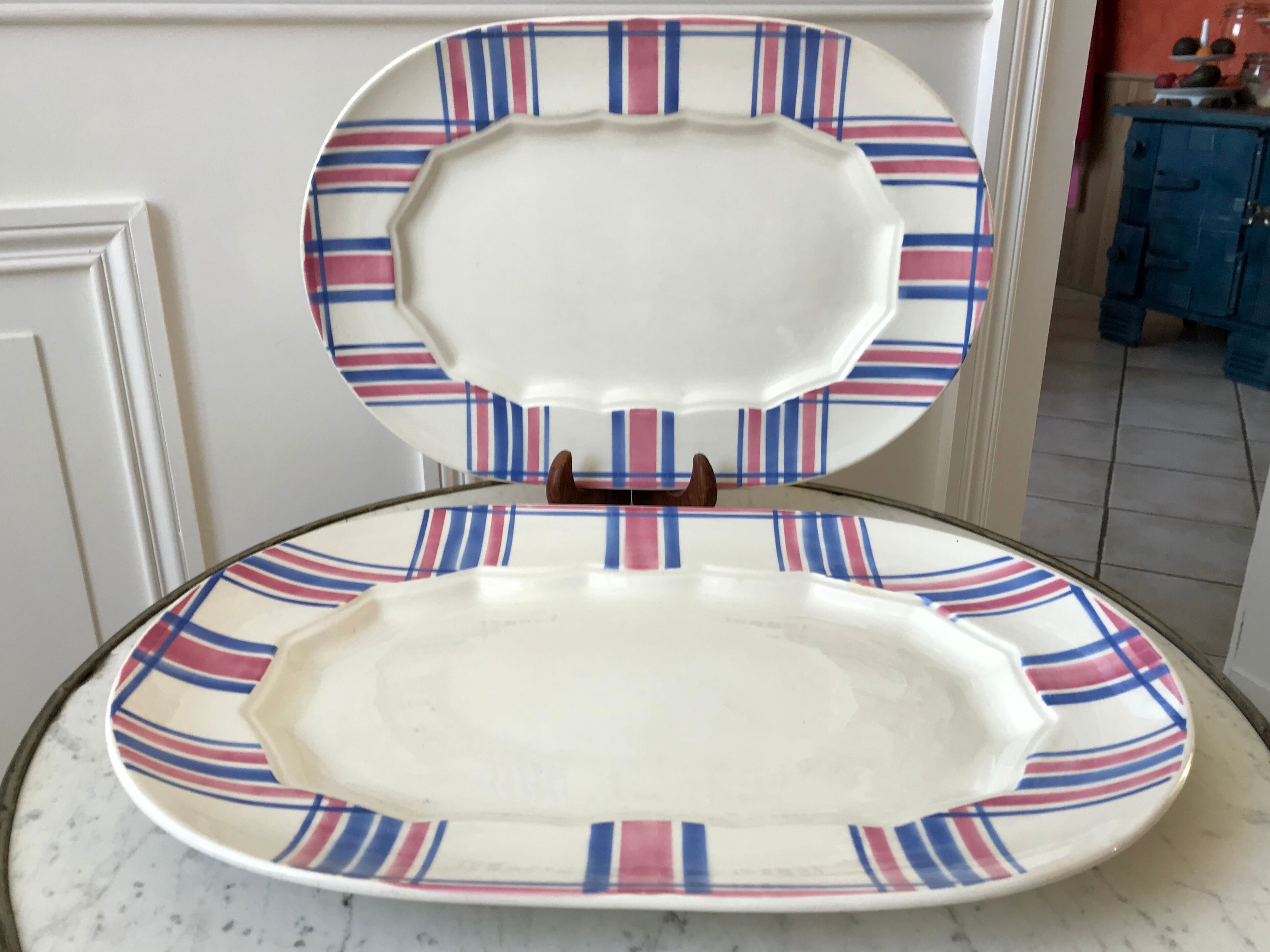 Duo of rectangular dishes HBCM model "Scottish" pink and blue 50s