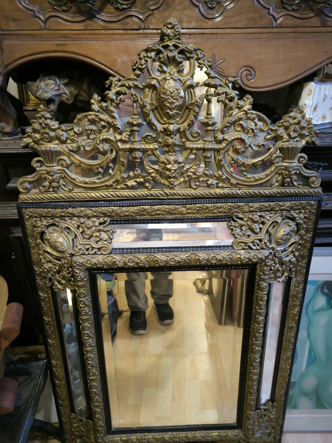 NP III Period Mirror with Parallels