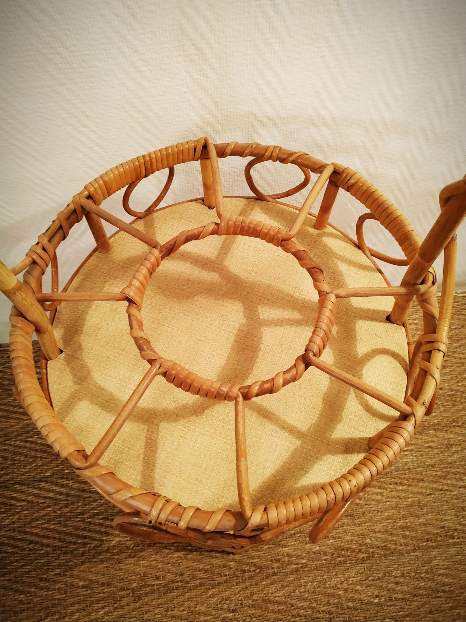 Rattan service bottle holder