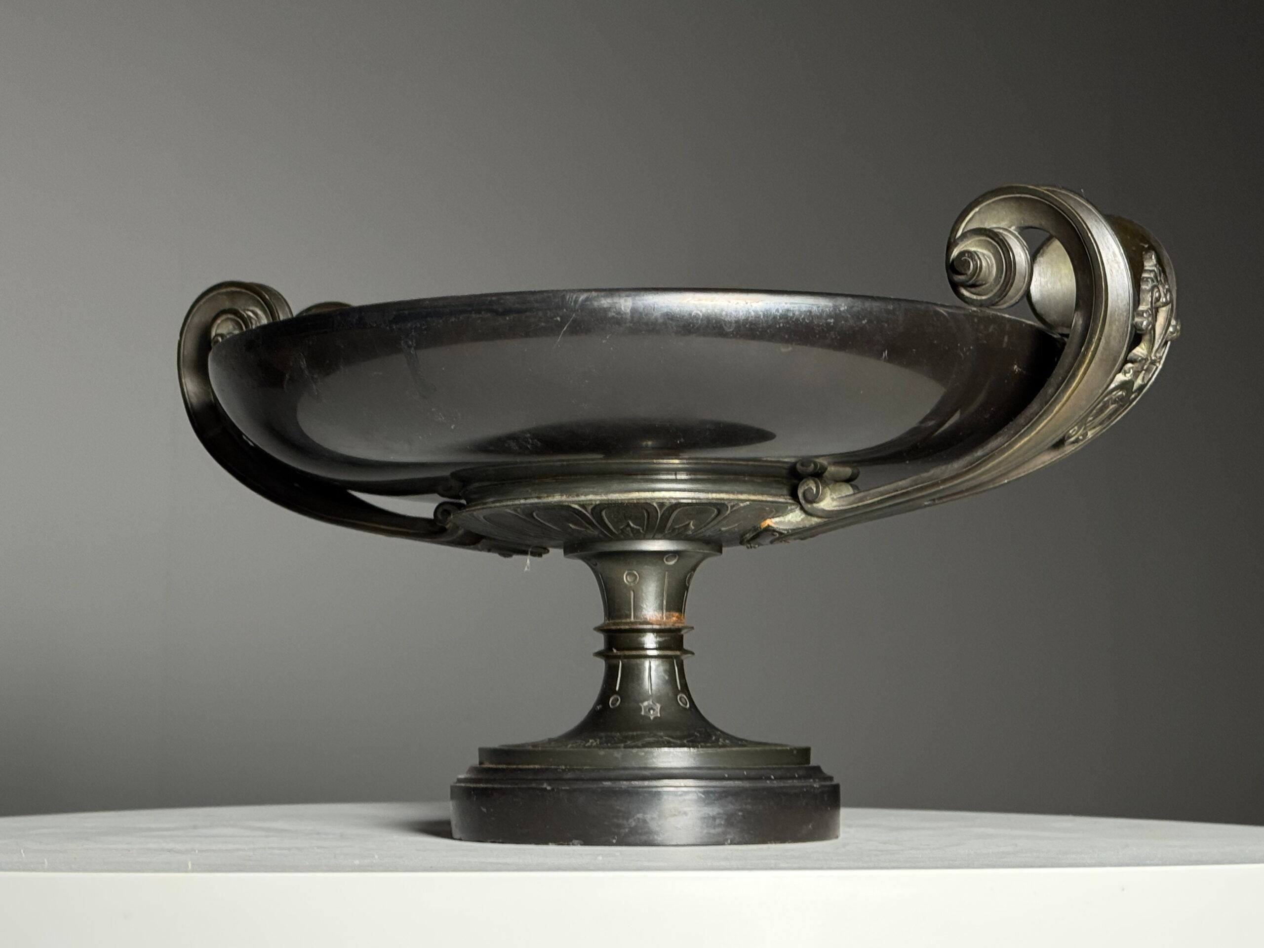 Tazza en bronze du 19ème siècle