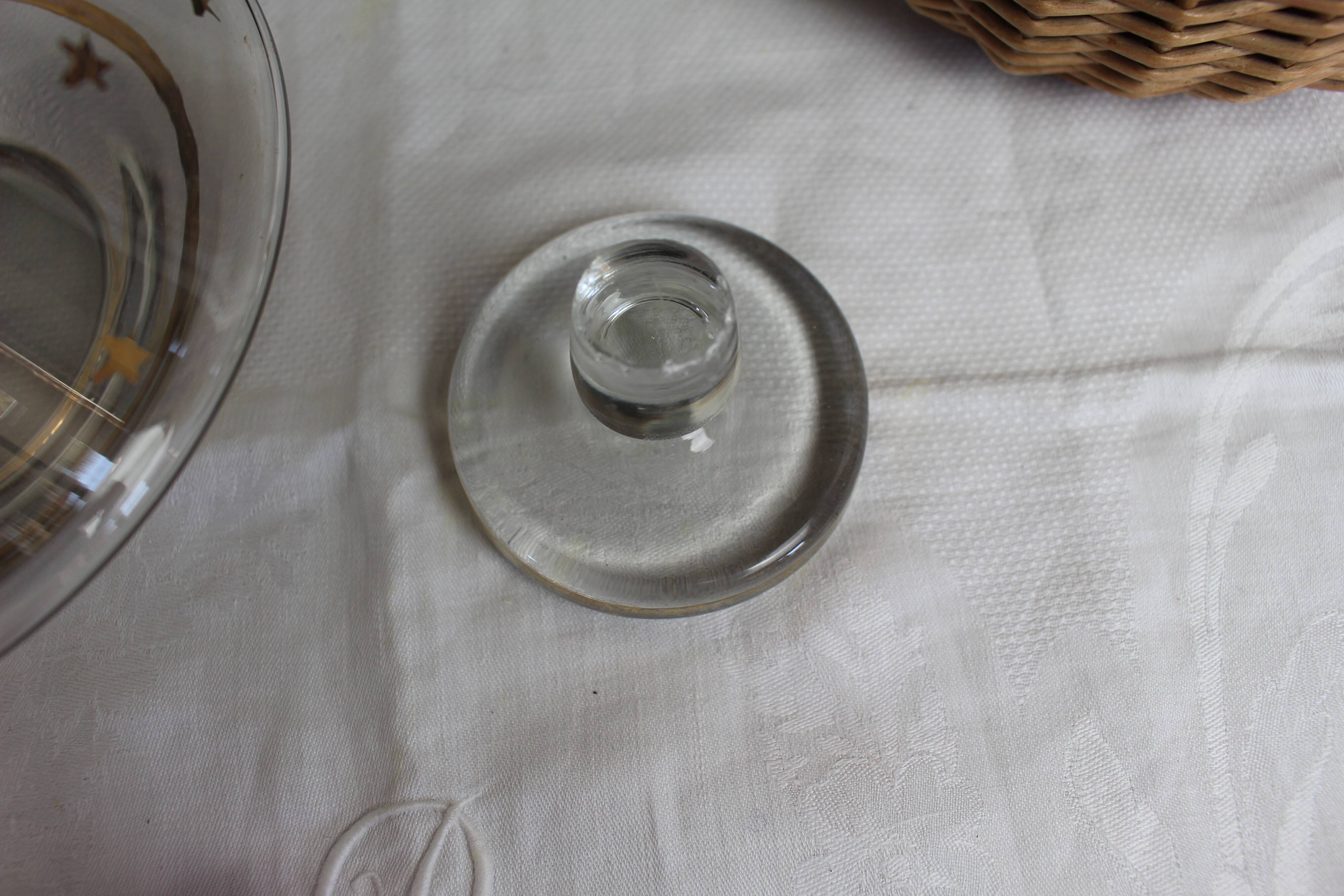 Carafe en verre avec  étoiles dorées
