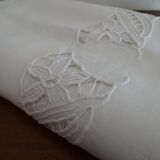 Openwork tablecloth 260 x 155 embroidery flowers old