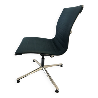 Meeting chair