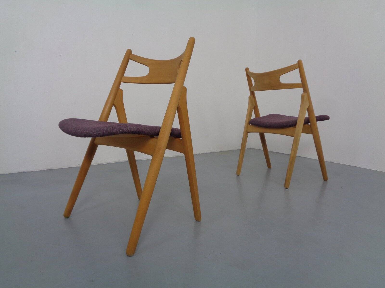CH 29 Sawbuck Chairs in Oak and Wool by Hans J. Wegner for Carl Hansen & Son, 1950s, Set of 2