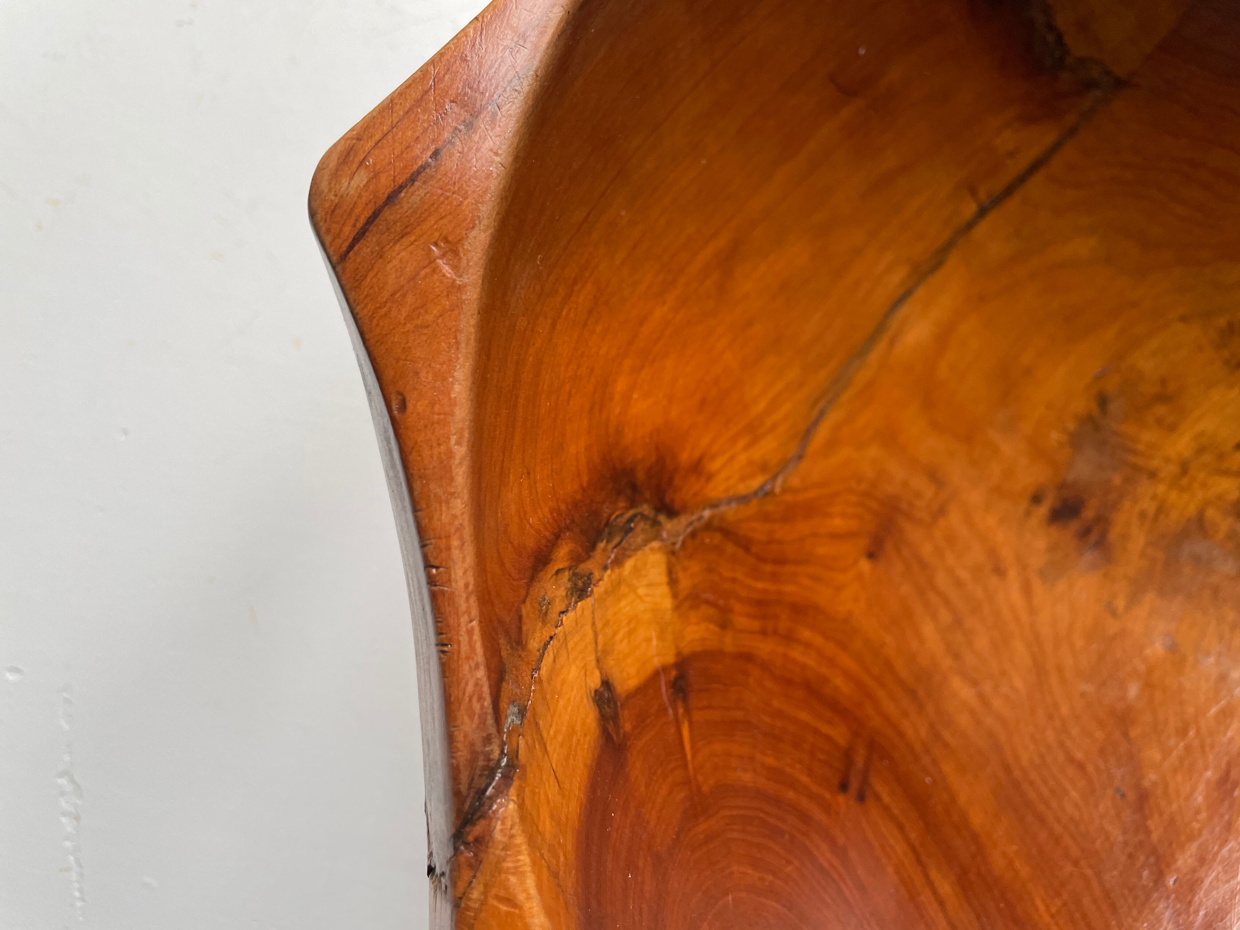 Coupe à fruits en bois biseauté