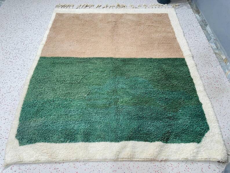 Moroccan Berber rug 250cm x 150cm