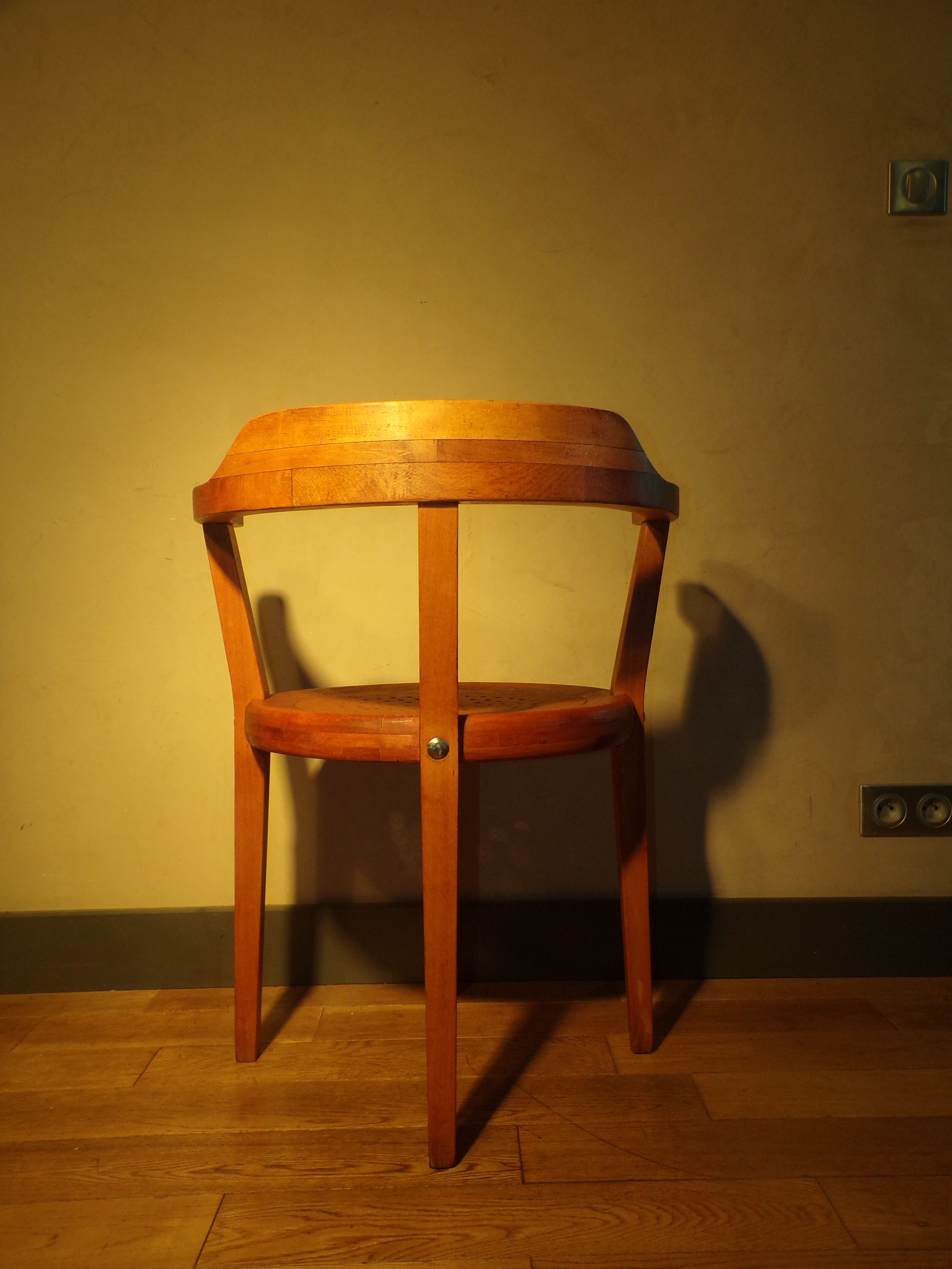 Deco wooden armchair