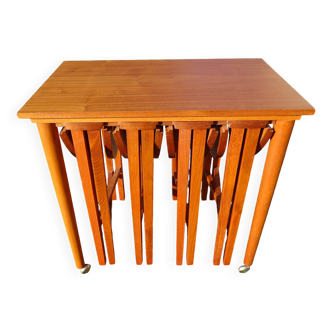 4 nesting teak rolling table Scandinavian design from the 60s Poul Hundevad