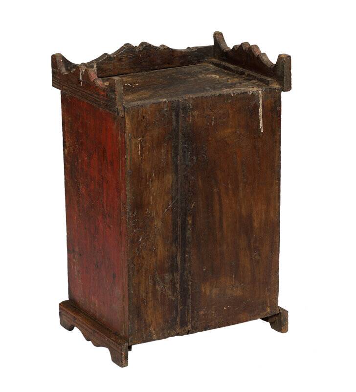 Indian red display cabinet, patinated bedside table and original teak wood part