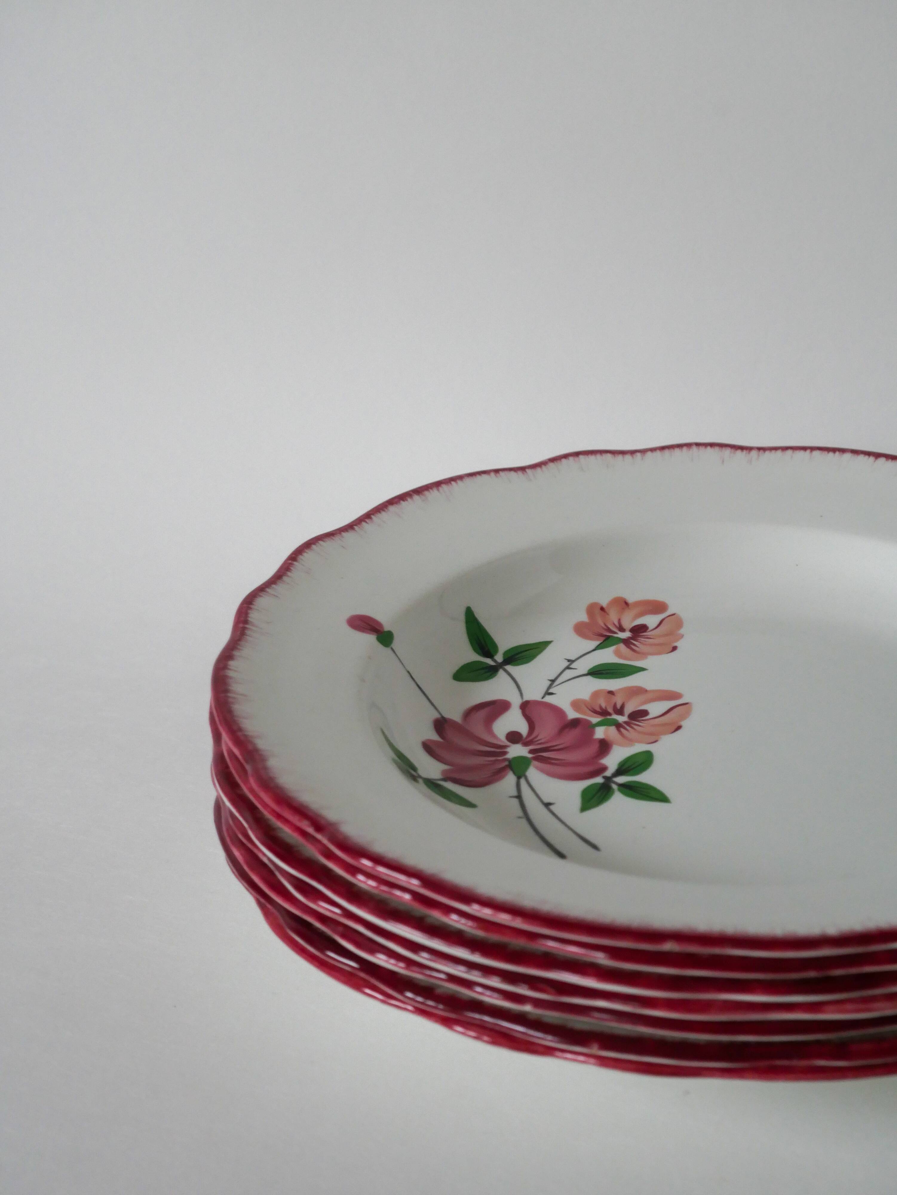 Set of 7 Salins soup plates with serrated edges with flowers 1950