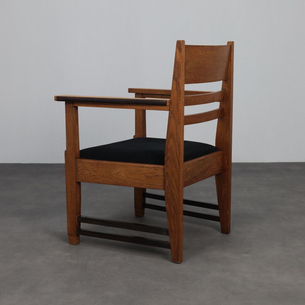 Refined pair of Art Deco armchairs in oak and Coromandel, attributed to L.O.V. Oosterbeek, 1930s