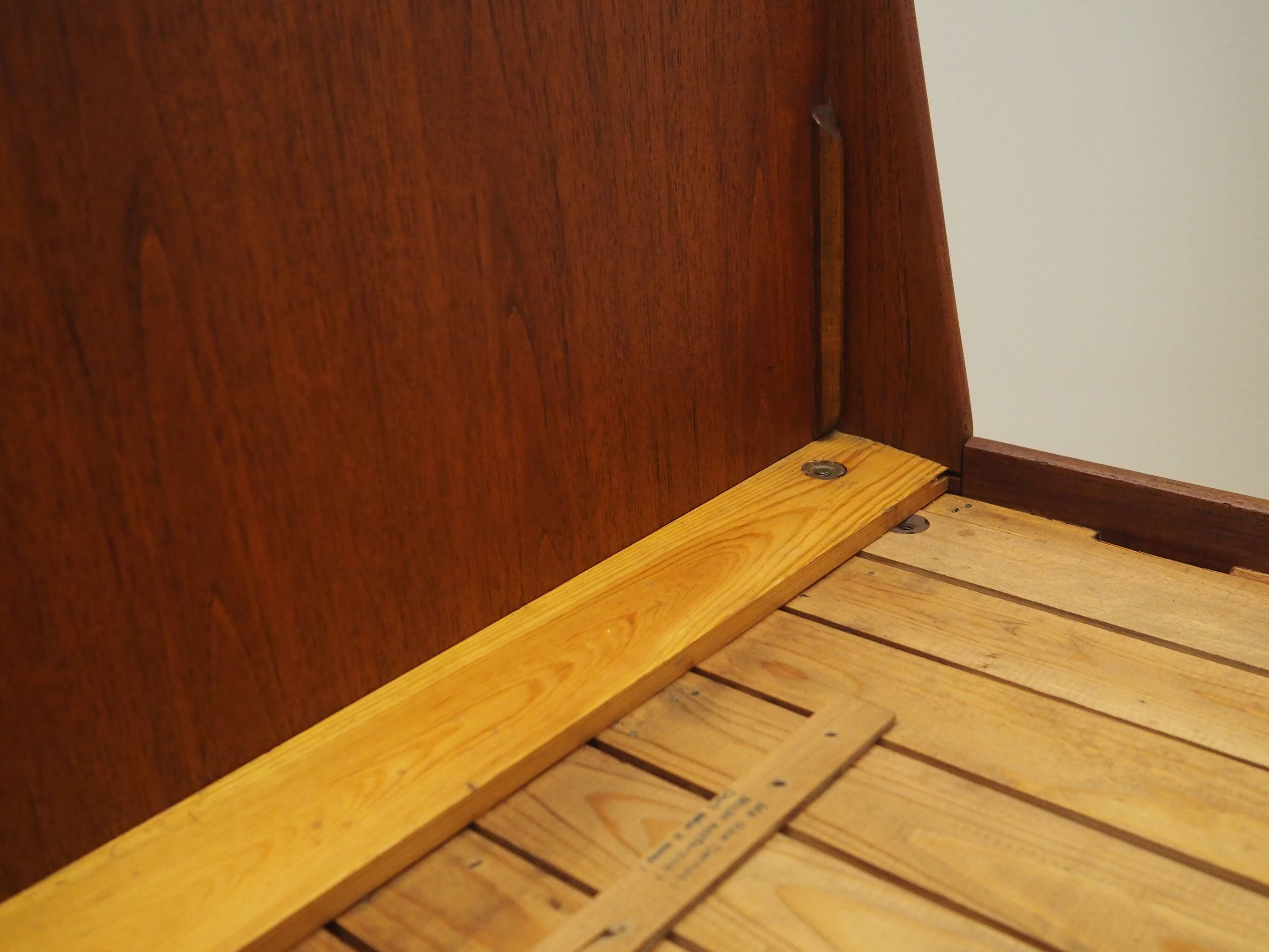 Lit en teck, design danois, années 1970, fabriqué au Danemark