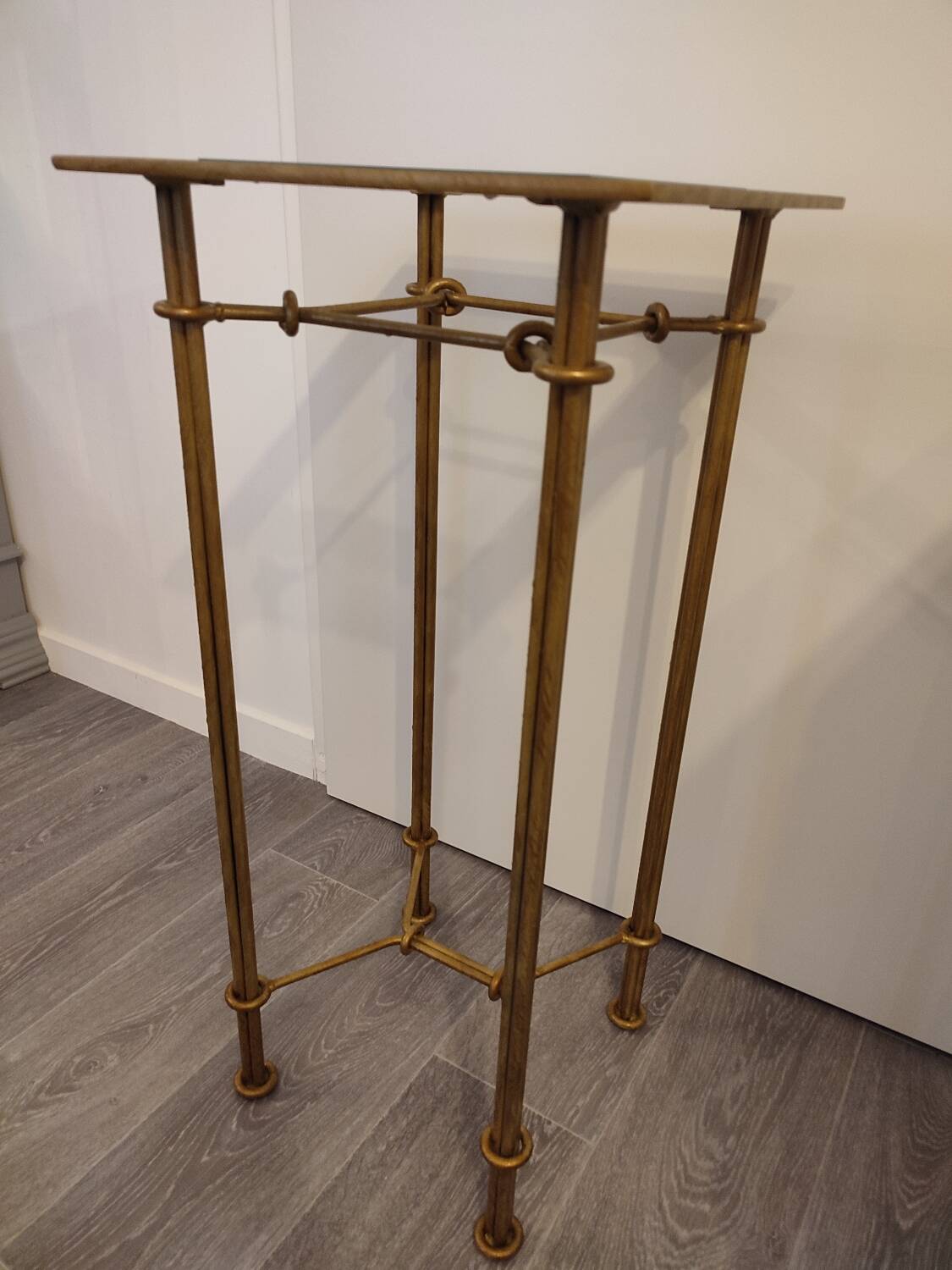 Vintage pedestal side table