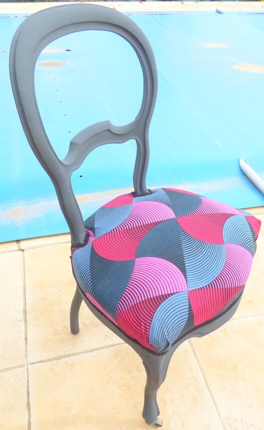 Louis Philippe quality wooden medallion chair with castors on the front