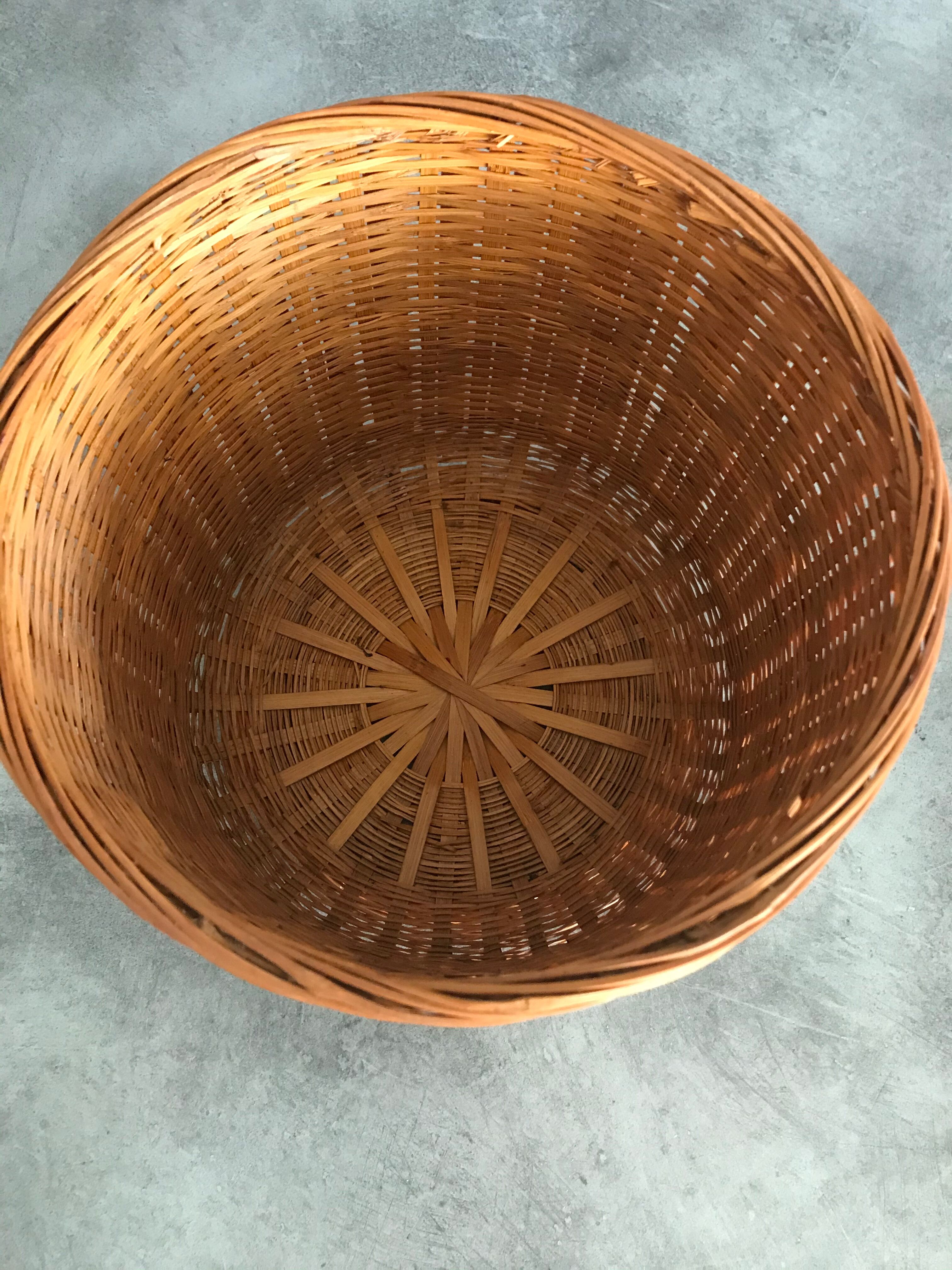 Cache-pot vintage en osier tressé