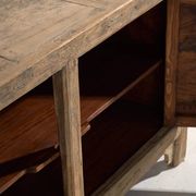 Buffet ancien en orme à deux portes – Chine, vers 1950
