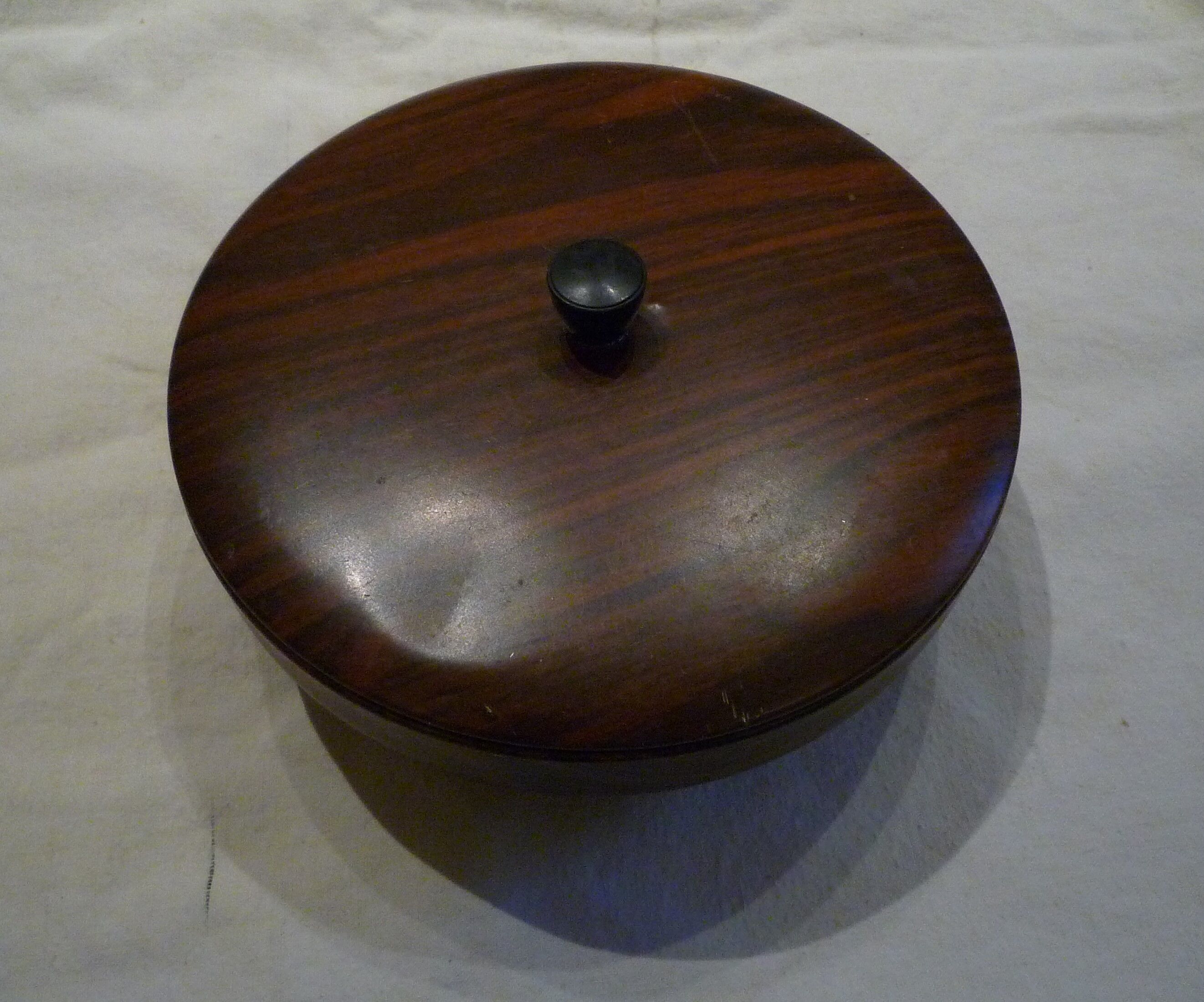 Metal candy maker imitation wood, vintage 60s