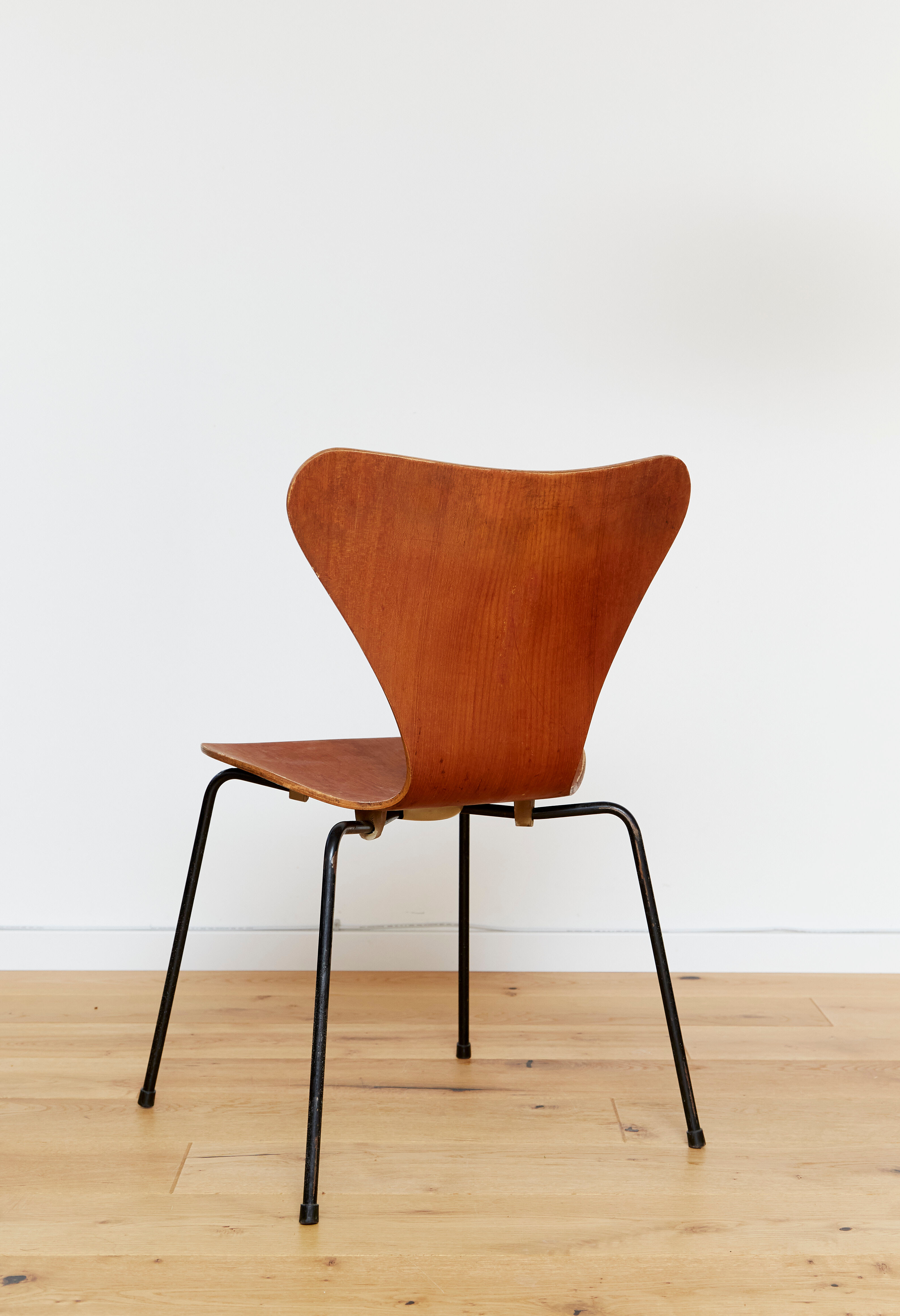 Chaise Arne Jacobsen 3107 en teck pour Fritz Hansen