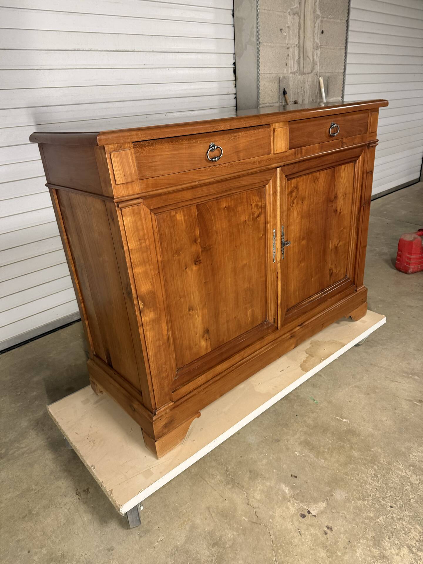 Old buffet