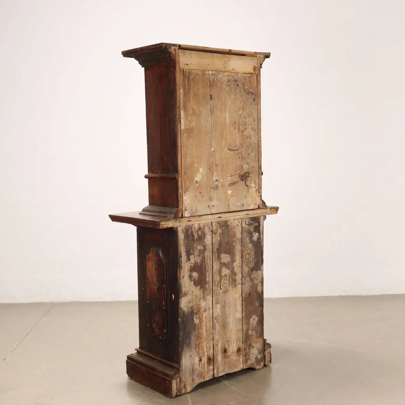 Neo-baroque antique buffet in silvered pine, Italy, 19th century