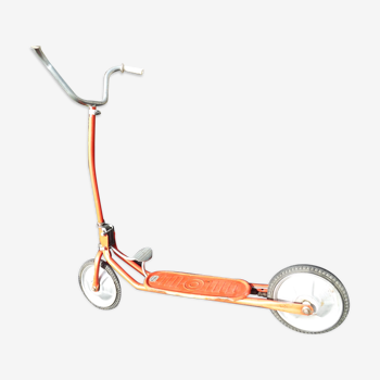 Vintage chain pedal scooter