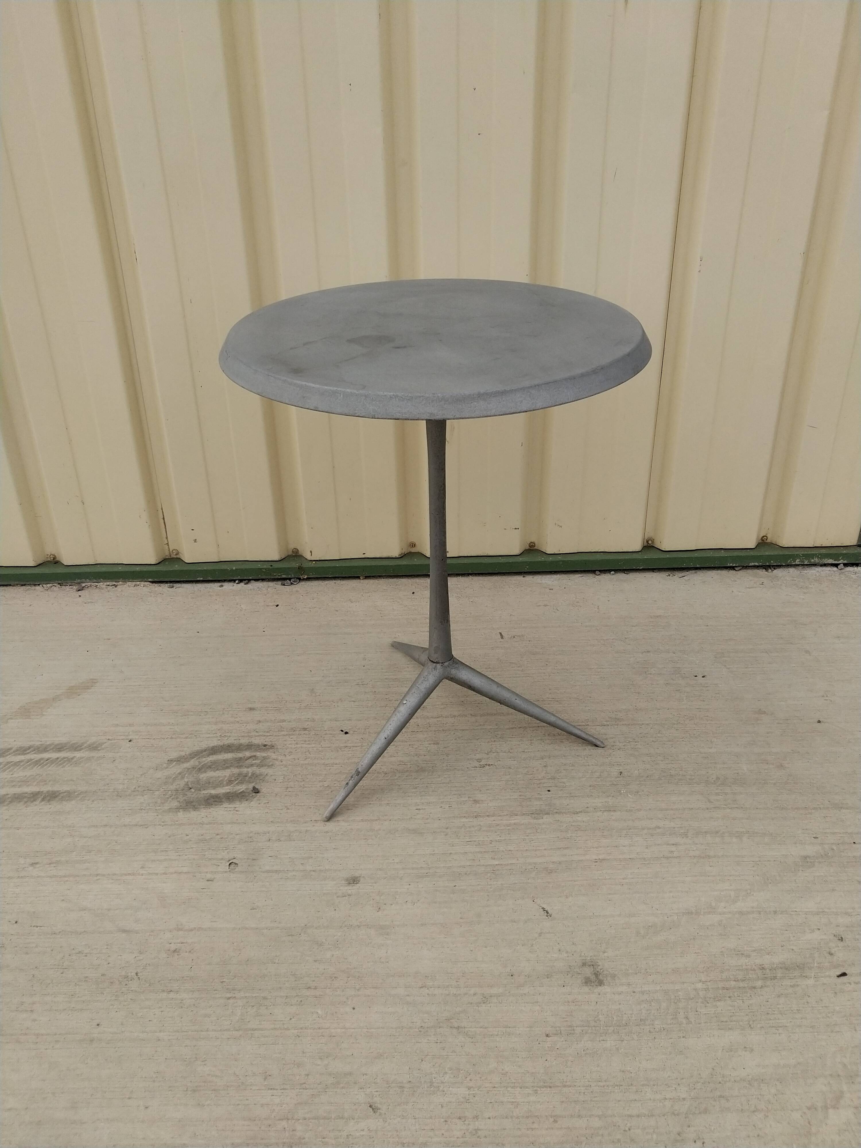 Table bistrot