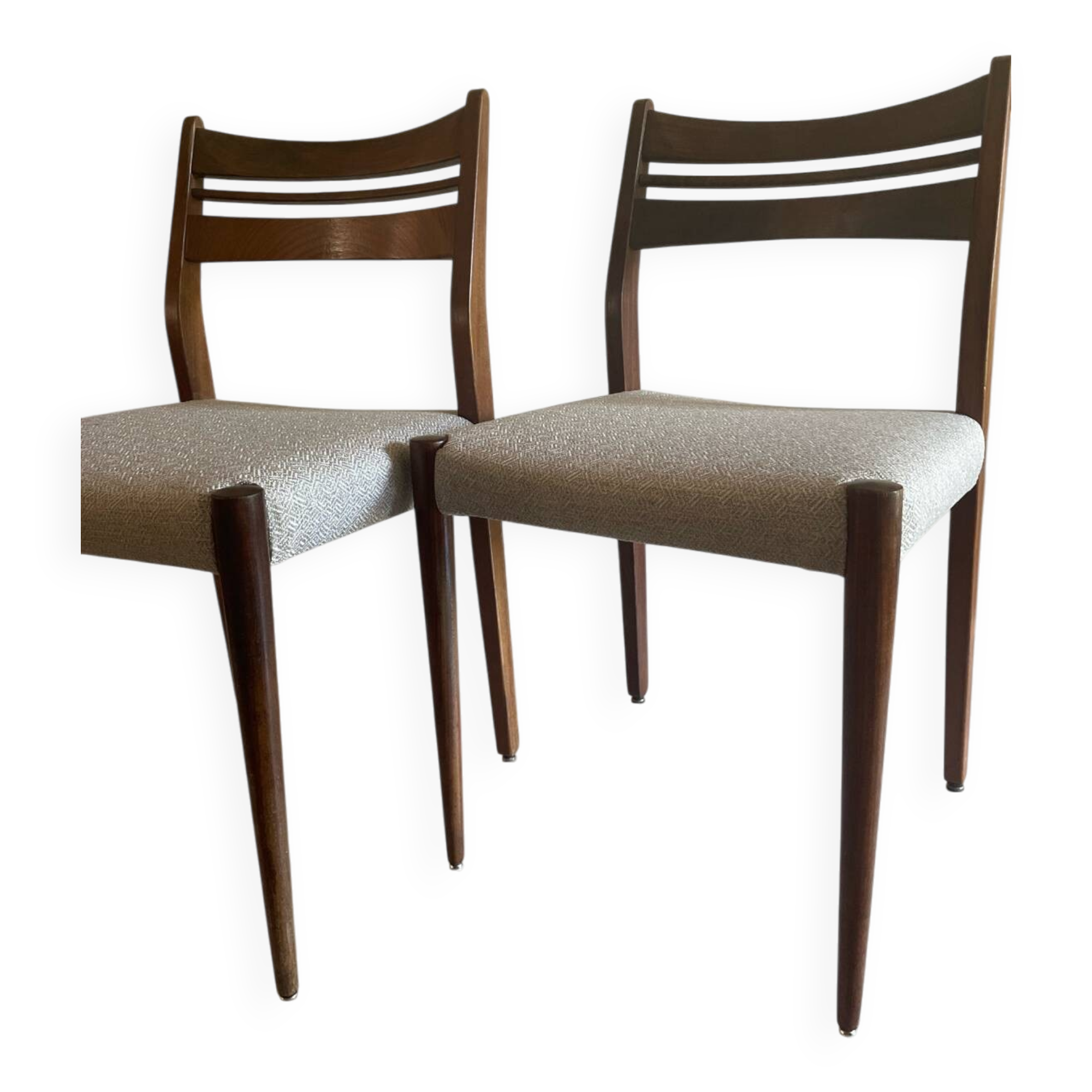 Paire de chaises scandinaves