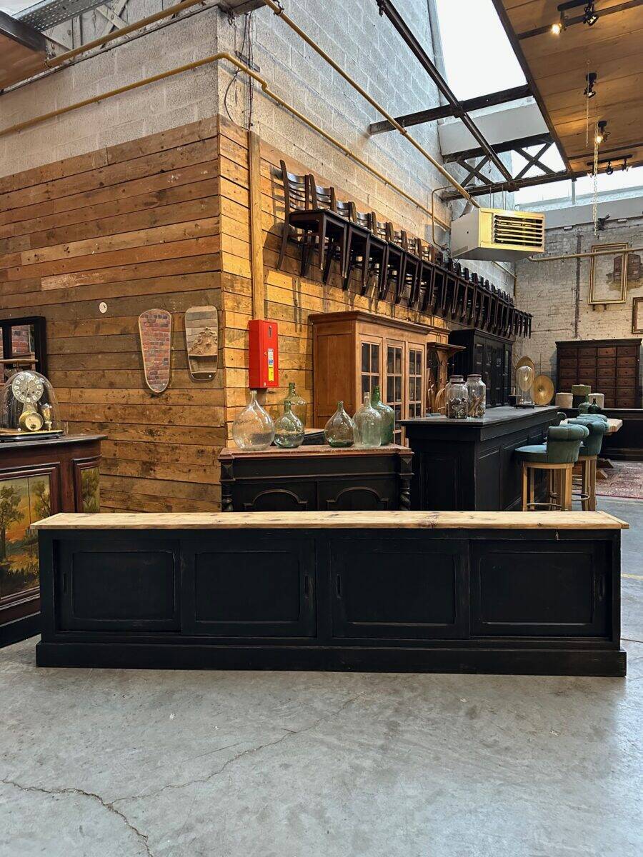 Large workshop cabinet with sliding doors