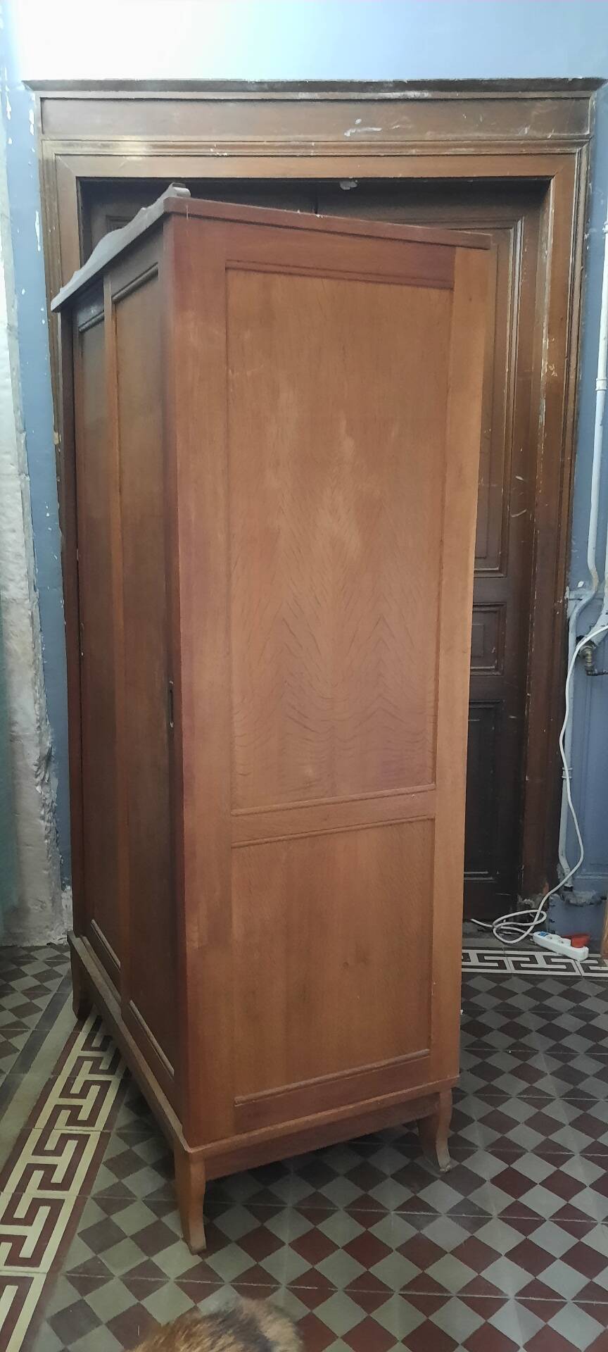 Sliding door wardrobe