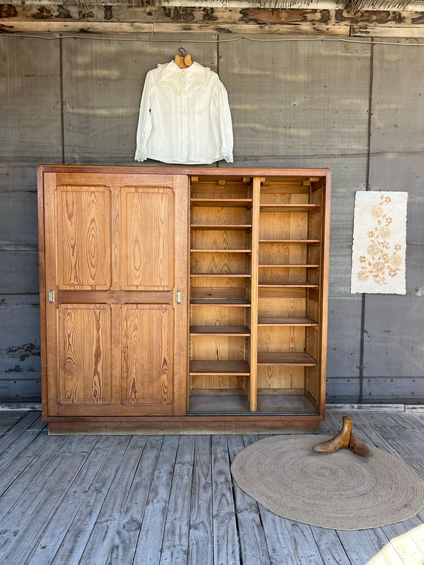 Sliding door wardrobe