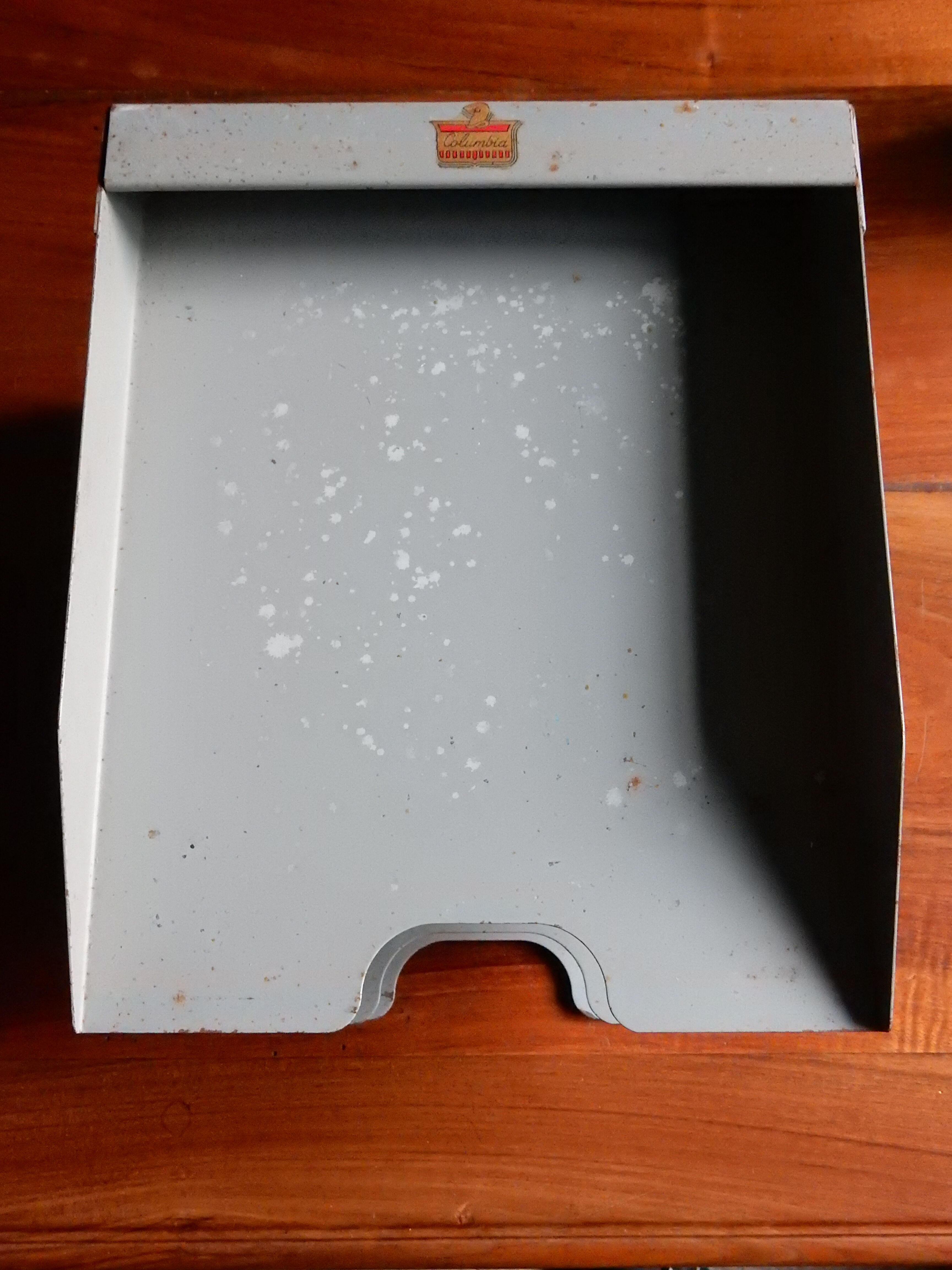 Columbia Metal Office Organizer