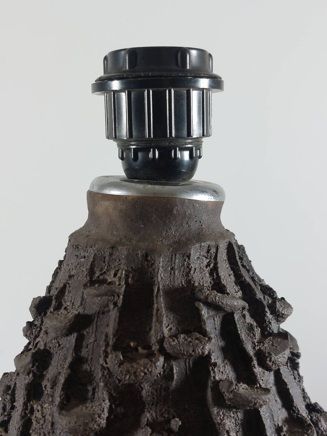 Brutalist ceramic lamp base, mid-20th century.