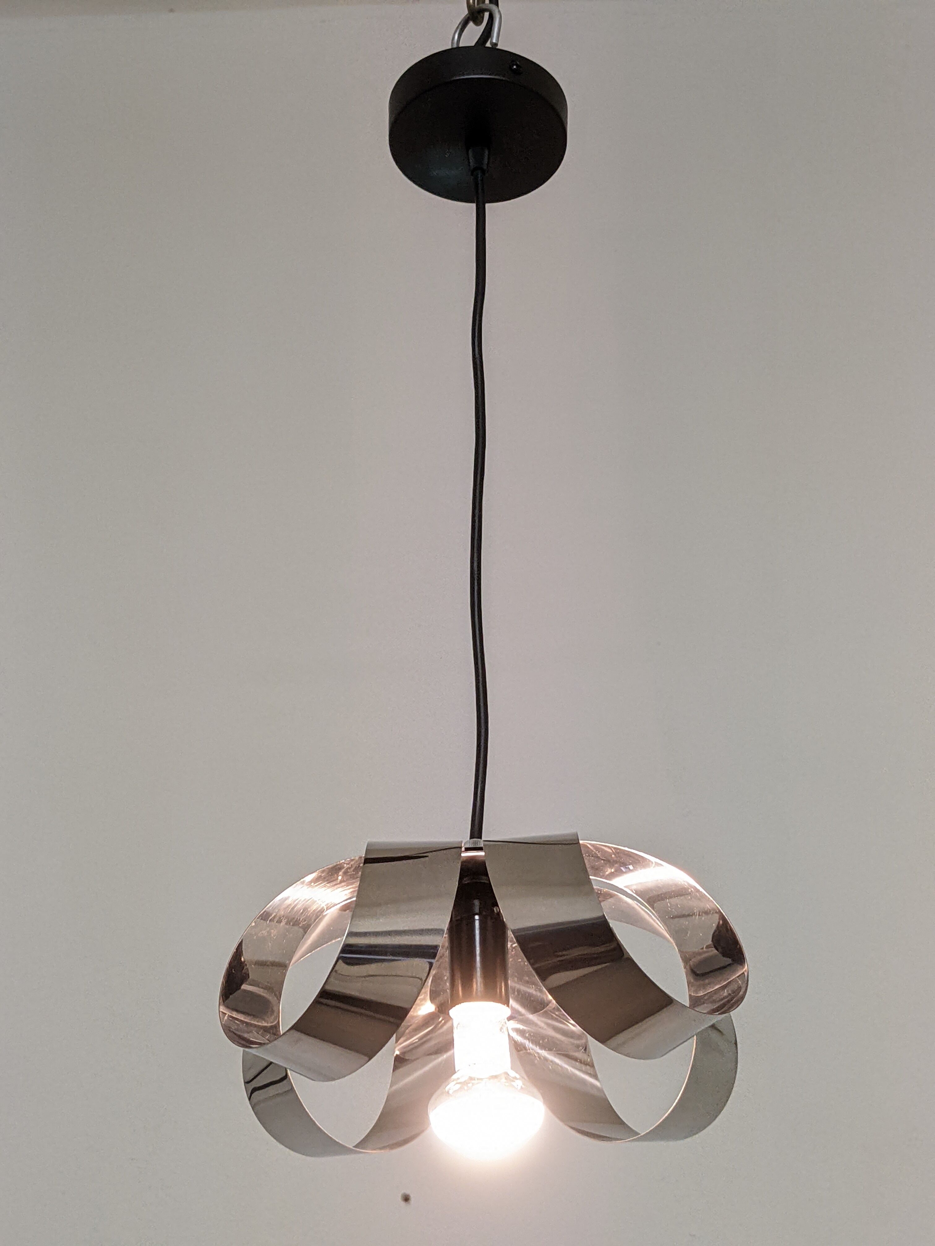 Space Age suspension from the 60s/70s