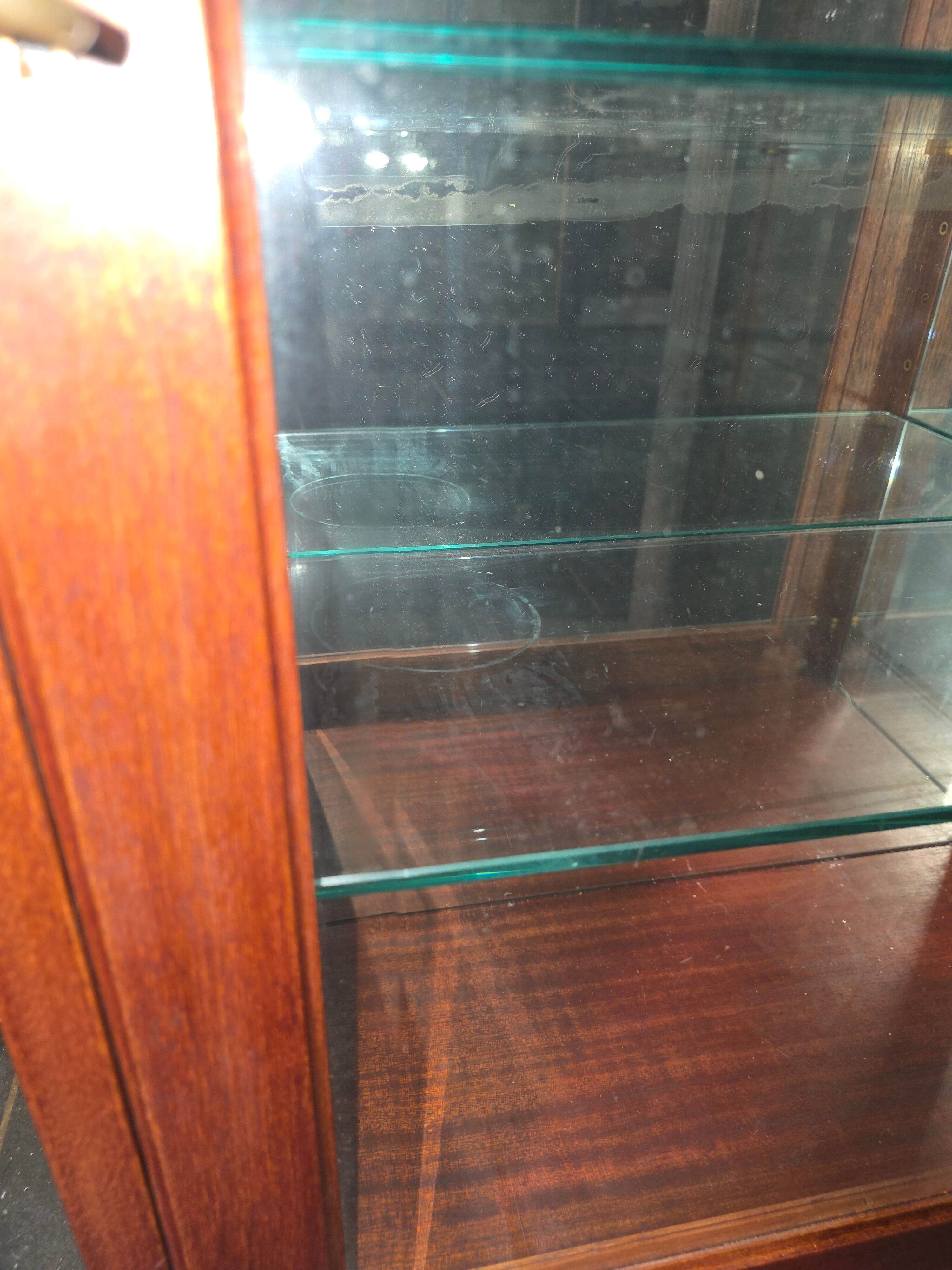 Mahogany display cabinet 20th century