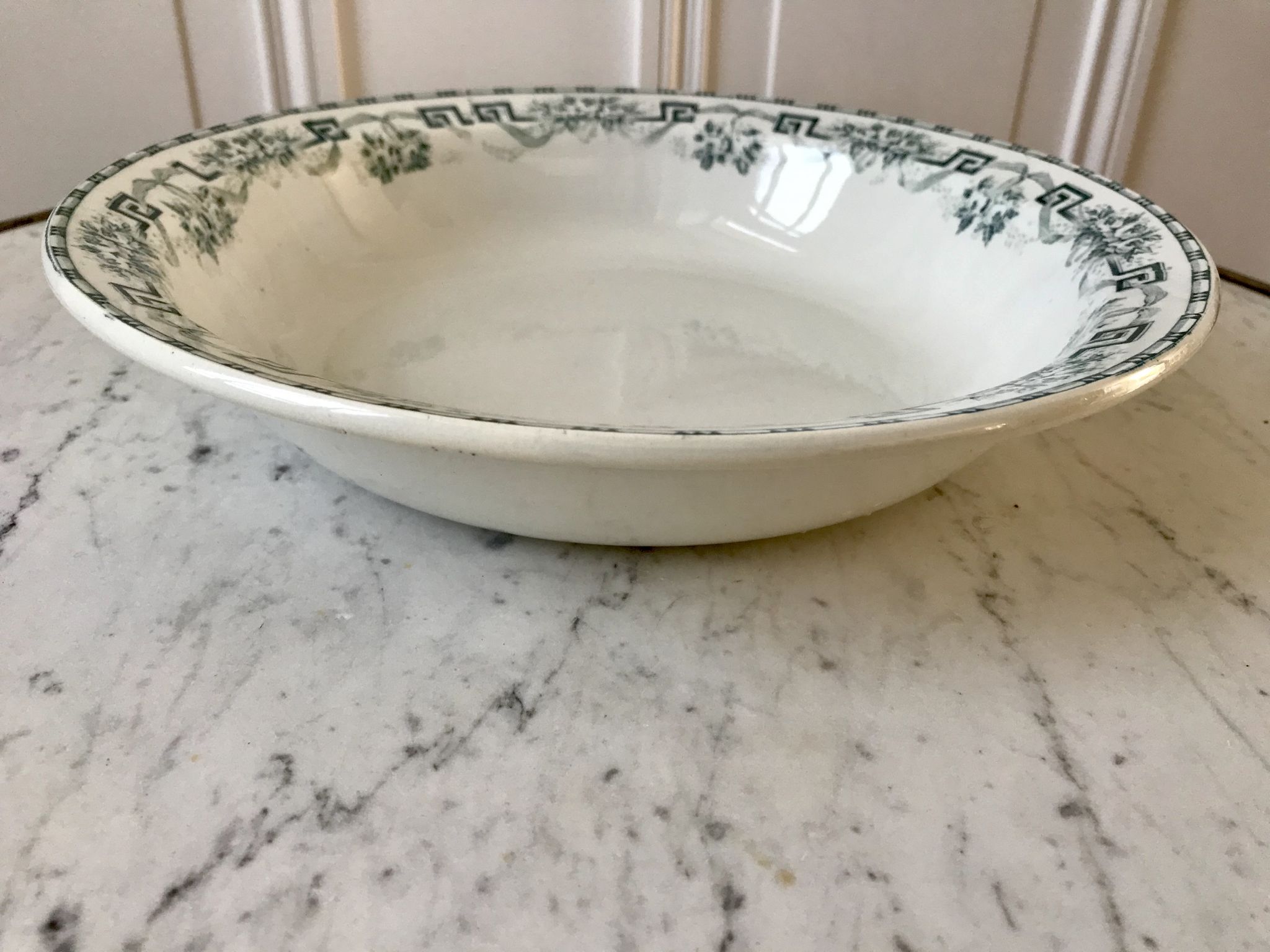 Hollow round dish / salad bowl Terre de Fer Moulin des Loups "Athens" late nineteenth century