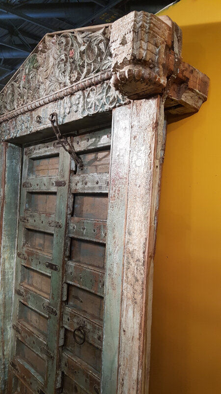 Door sculpted Indian Rajasthan old patina original old teak 145 x 15 x 250