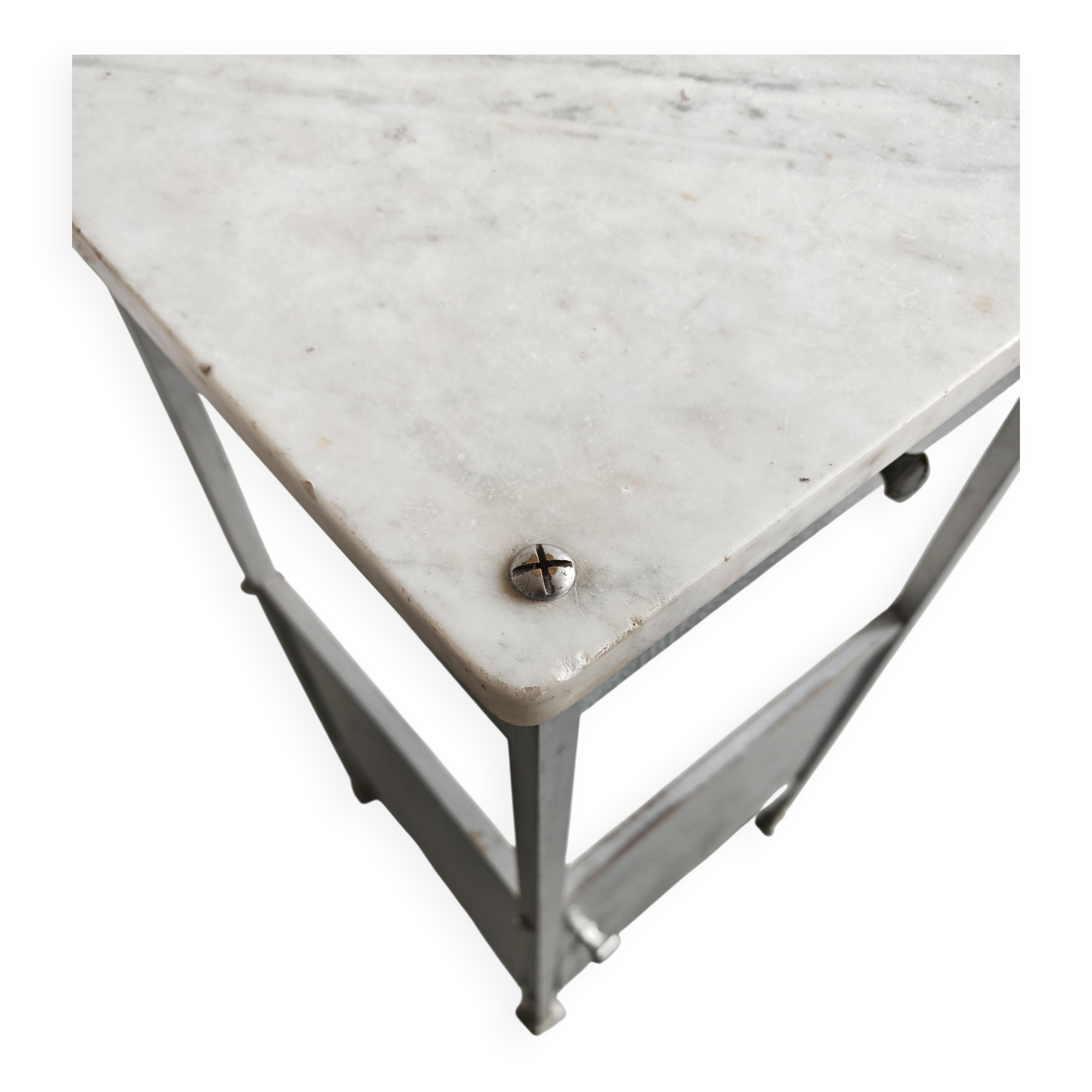 Secessionist furniture in marble and nickel-plated brass