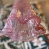 Suspension en verre ancien rose marbré