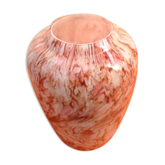 Vase  verre marmoréen aspect lisse et brillant