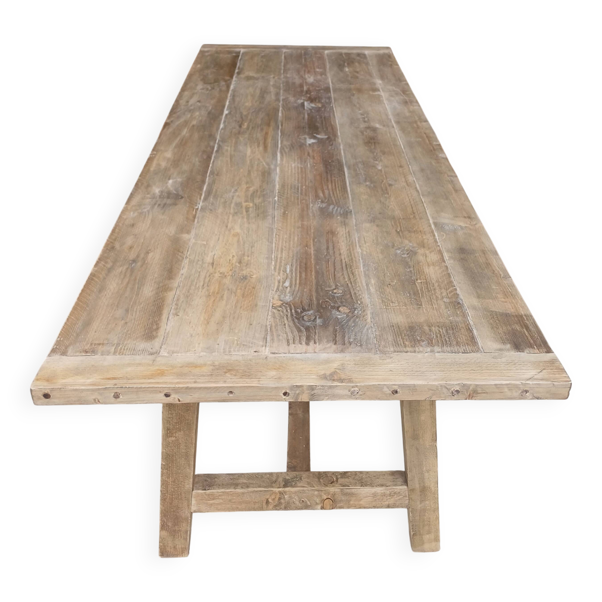 Pine table