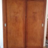 Parisian wardrobe with sliding doors