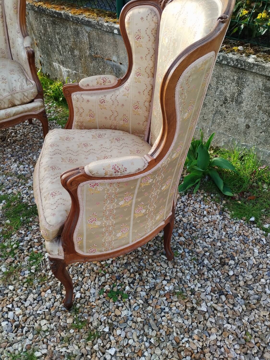 Paire de fauteuils anciens style louis xv