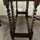 Ancienne table pliante anglaise en bois et pieds tournés 