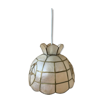 Mother-of-pearl and brass suspension