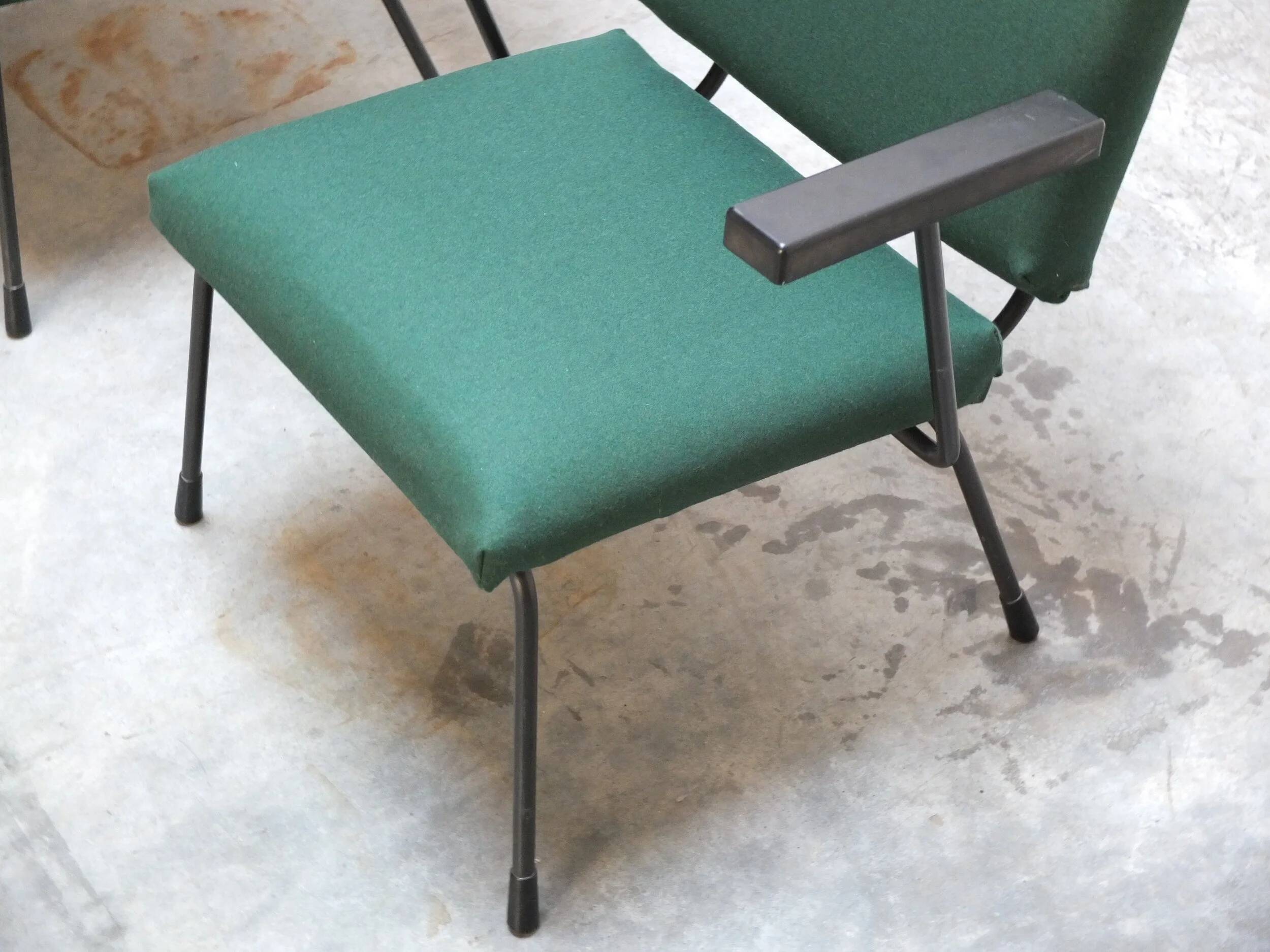 Modernist pair of '1401' easy chairs by Wim Rietveld for Gispen, 1954