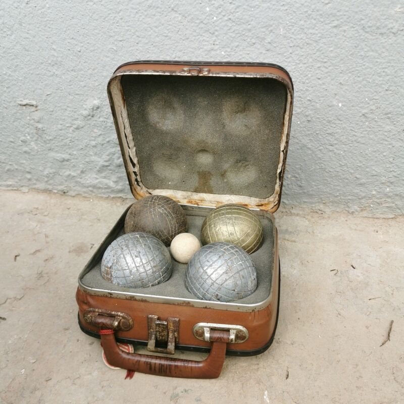 Vintage petanque box