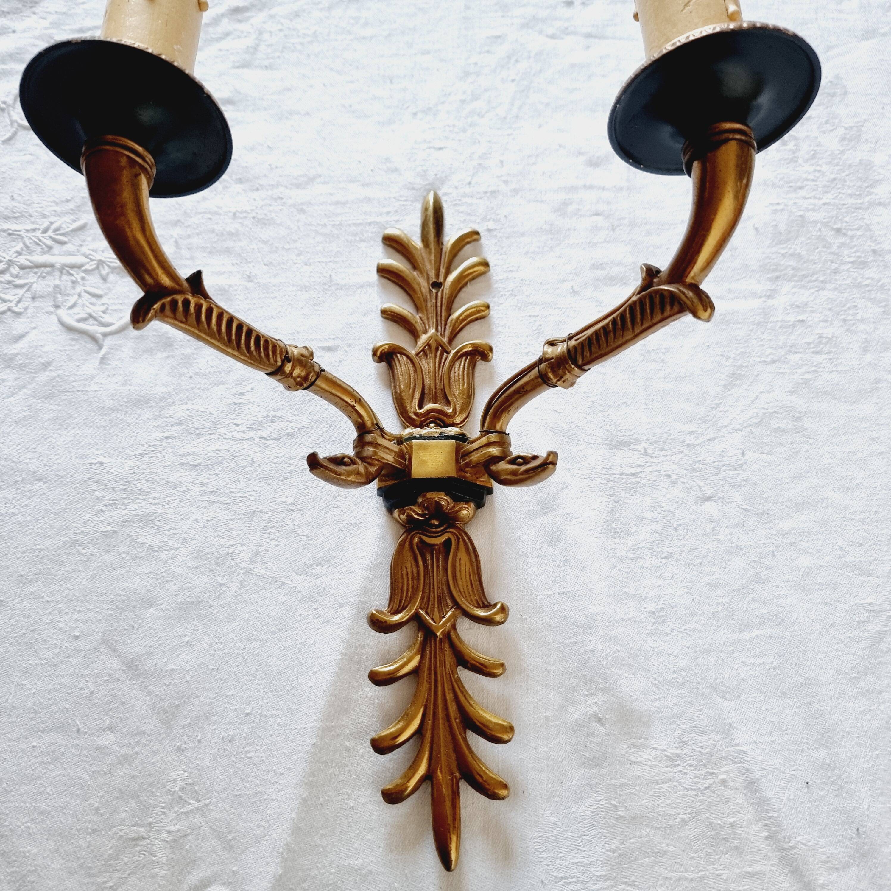 Pair of Empire style wall sconces in gilded bronze and Empire green, mid