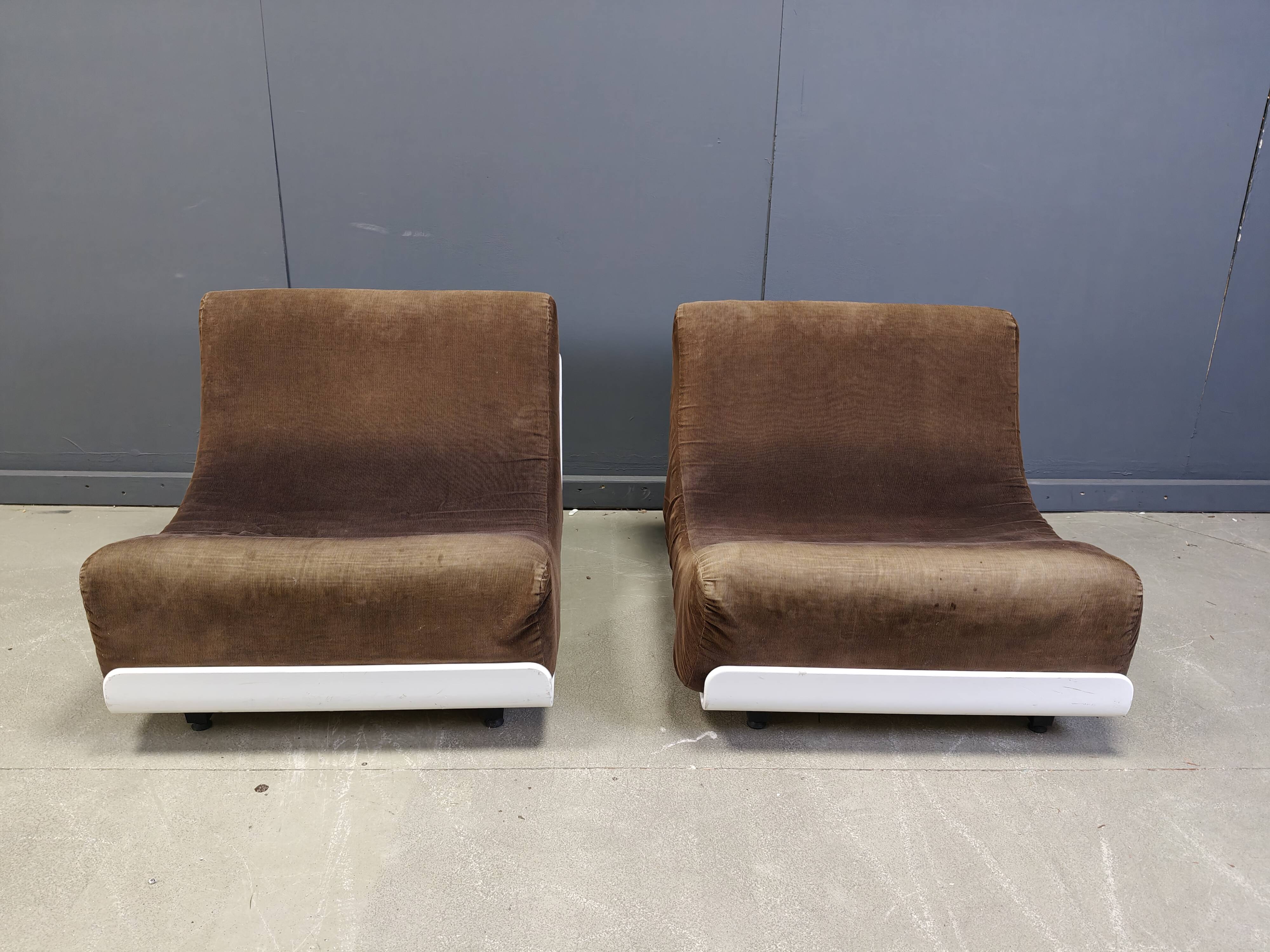 Space age Orbis lounge chairs by Luigi Colani for Cor, 1960s