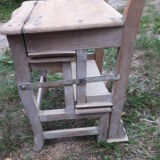 Natural wood escrow chair